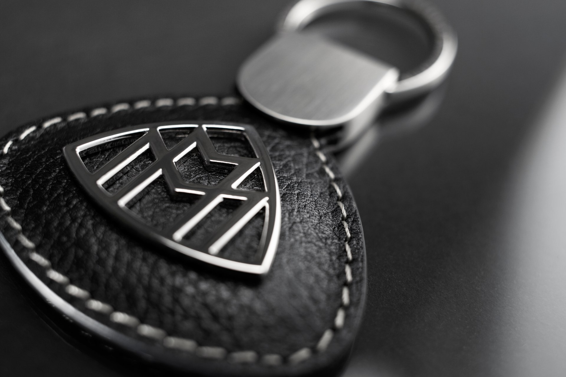 maybach accessoires slide 3
